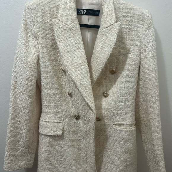 Zara Jackets & Blazers - ZARA Cream Tweed Double-Breasted Blazer with Gold Buttons
